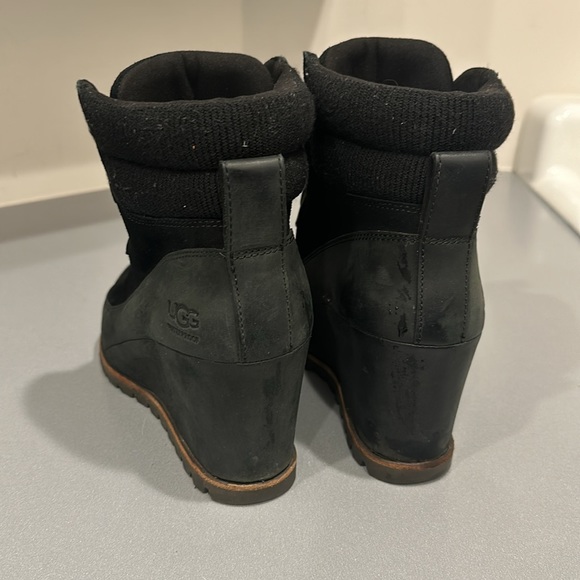 UGG boots - Picture 3 of 5